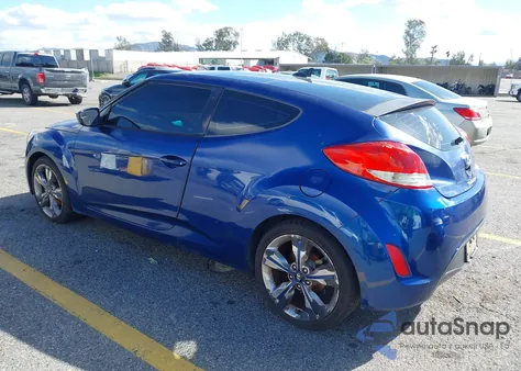 2016 Hyundai Veloster z USA, uszkodzony, nr VIN KMHTC6AD7GU260659